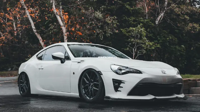 benefits of owning a luxury car 